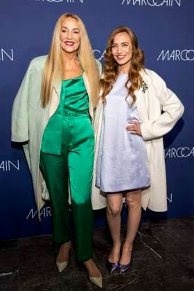 Jerry Hall and Elizabeth Jagger as guests on the red carpet at the Marc Cain Fashion Show Echo of now at Funkhaus Berlin on 30 01 2028 Berlin Germany