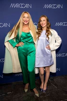 Jerry Hall and Elizabeth Jagger as guests on the red carpet at the Marc Cain Fashion Show Echo of now at Funkhaus Berlin on 30 01 2028 Berlin Germany