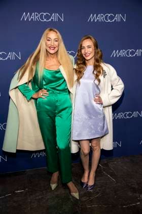 Jerry Hall and Elizabeth Jagger as guests on the red carpet at the Marc Cain Fashion Show Echo of now at Funkhaus Berlin on 30 01 2028 Berlin Germany