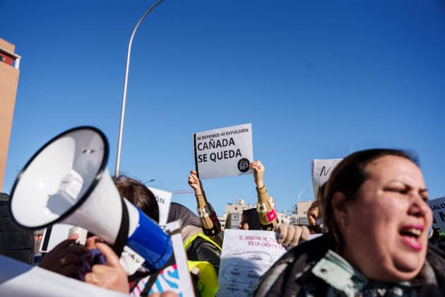 Demonstration Canada se queda in Madrid Demonstration Canada se queda, on January 31, 2026, in Madrid Spain Neighborhood or socio-cultural entities of the settlements and Vallecas organize the mobilization to defend the right to land and a decent home of all citizens of Madrid against speculation 31 JANUARY 2026 CAÑADA REAL Madrid Madrid Spain  Copyright: xMatiasxChiofalox 7257114