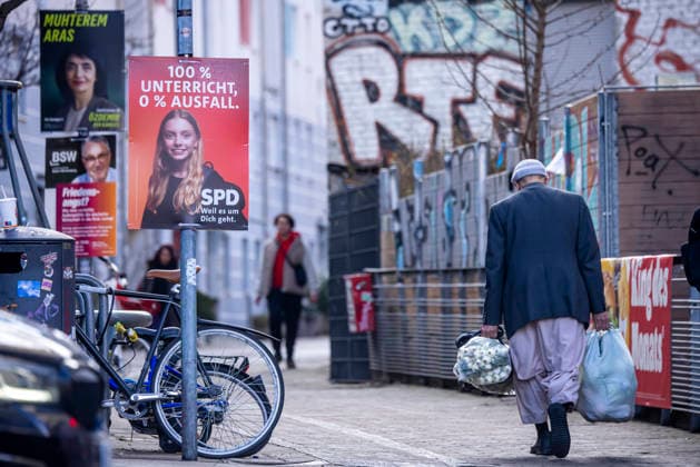 Landtagswahl 2026 in Baden-Württemberg. Wahlplakate in der Innenstadt von Stuttgart. SPD. 31.01.2026, Stuttgart, Baden-Württemberg, Deutschland *** State election 2026 in Baden Württemberg Election posters in the city center of Stuttgart SPD 31 01 2026, Stuttgart, Baden Württemberg, Germany