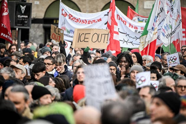 January 31, 2026, Milan, Mi, Italy: January 31, 2026, Milan. ICE OUT. Left-wing protest against the possible presence of U.S. Special Forces during the Milan-Cortina Winter Olympics. Milan Italy  - ZUMAa289 20260131_zia_a289_039 Copyright: xNicolaxMarfisix