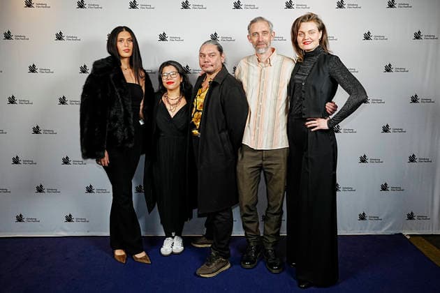 GOTHENBURG, SWEDEN 20260131 The creators of the documentary film First Blot on the Man, directed by Ivan Blanco, center, arrive at the closing gala of the Göteborg Film Festival, where this years Dragon Awards will be presented at the Draken Hotel in Göteborg GOTHENBURG, SWEDEN x9200x  Copyright: xBjörnxLarssonxRosvall TTx DRAGON AWARDS 2026 aQZuDLLTl14