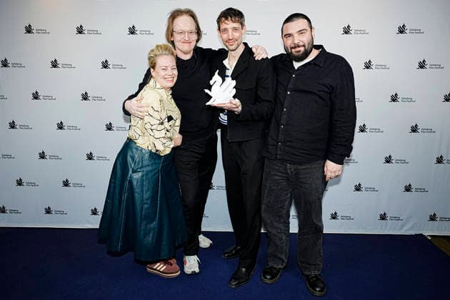 GÖTEBORG, SWEDEN 20260131 Dragon Award Best Acting is awarded to Adam Lundgren for the role in The Beekeeper , directed by Marcus Carlsson during the closing gala of the Göteborg Film Festival where this years Dragon Awards are presented at Hotel Draken in Gothenburg GÖTEBORG SWEDEN x9200x  Copyright: xBjörnxLarssonxRosvall TTx DRAGON AWARDS 2026 3CrS7KatGZQ