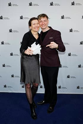 GÖTEBORG, SWEDEN 20260131 Director Maria Sodahl and actor Esben Smed receive the Dragon Award Best Nordic Film for the film The Last Resort during the closing gala of the Göteborg Film Festival where this years Dragon Awards are presented at Hotel Draken in Gothenburg GÖTEBORG SWEDEN x9200x  Copyright: xBjörnxLarssonxRosvall TTx DRAGON AWARDS 2026 tdc3XdzETsk