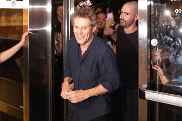 US actor Willem Dafoe in Buenos Aires BUENOS AIRES, ARGENTINA – JANUARY 31: US actor Willem Dafoe signs autographs at the premiere of the film The Souffleur at the Malba Museum in Buenos Aires, Argentina, on January 31, 2026. Dafoe presented the low-budget independent film directed by Argentine filmmaker Gastón Solnicki during the screening held at the Museum of Latin American Art of Buenos Aires (Malba), which was attended by members of Argentina’s artistic community and fans. Luciano Gonzalez Anadolu Buenos Aires Argentina. Editorial use only. Please get in touch for any other usage.  Copyright: x2026xAnadoluxLucianoxGonzalezx