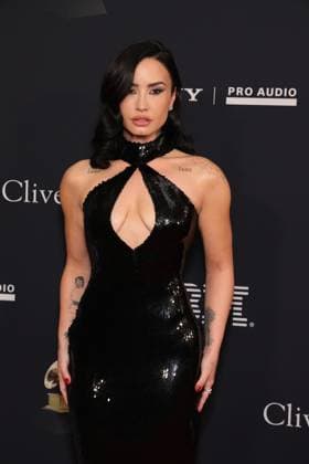LOS ANGELES, CALIFORNIA - JANUARY 31:Demi Lovato at The GRAMMY Salute to Industry Icons Honoring Avery Lipman & Monte Lipman on January 31, 2026 in Los Angeles, California Credit: USA - ZUMAa123 20260131_zaa_a123_154 Copyright: xAdMediax