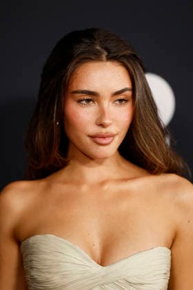 Madison Beer arrives on the red carpet for the Pre-Grammy Gala on the eve of the 68th Annual Grammy Awards in Los Angeles on Saturday, January 31, 2026.  LAP20260131995 CAROLINExBREHMAN