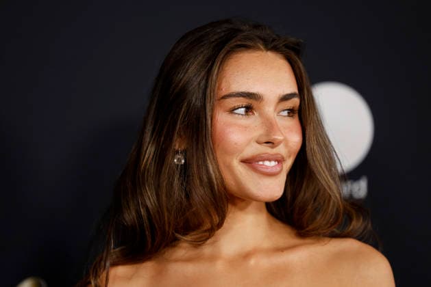 Madison Beer arrives on the red carpet for the Pre-Grammy Gala on the eve of the 68th Annual Grammy Awards in Los Angeles on Saturday, January 31, 2026.  LAP20260131996 CAROLINExBREHMAN