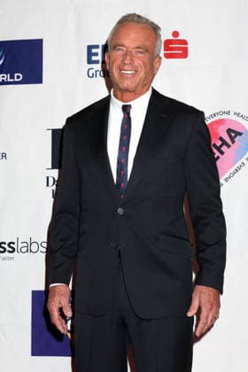 USA - 3rd Annual Starry Starry Night Gala - Palm Desert LOS ANGELES - JAN 31: Health and Human Services Robert F. Kennedy Jr. at the 3rd Annual Starry Starry Night Gala at the Chaparral Country Club on January 31, 2026 in Palm Desert , CA Palm Desert CA USA  Copyright: xKathyxHutchinsx xHutchinsxPhotox