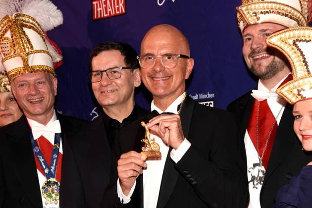 Laudator Moritz Netenjakob Author cabaret artist Christoph Maria Herbst Actor Karl Valentin Order Award Winner 2026 Matthias Stolz Narrhalla President with Presidium Munich 31 01 2026 German Theater Grand Narrhalla Ball SoirÃ e Muenchner Leben with Award of the Karl Valentin Order 2026 to Christoph Maria Herbst Actor Photo Munich