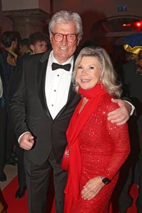 Michael Hartl and Marianne Hartl at the Great Narrhalla Ball SoirÃ e Münchner Leben with the presentation of the Karl Valentin Order in the Deutsches Theater Munich, 31 01 2026 Foto:xAgenturxWehnertx xGränzdörferx xFuturexImagex narrhalla_6108