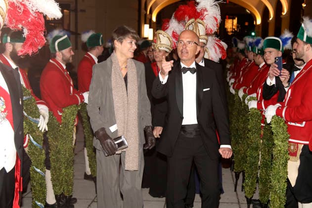 Christoph Maria Herbst with wife Gisi Herbst at the Great Narrhalla Ball SoirÃ e Münchner Leben with the awarding of the Karl Valentin Order at the Deutsches Theater Munich, 31 01 2026 Foto:xAgenturxWehnertx xGränzdörferx xFuturexImagex narrhalla_6120