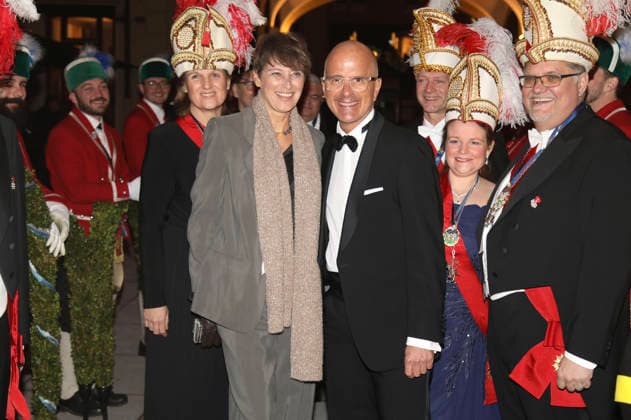 Christoph Maria Herbst with wife Gisi Herbst at the Great Narrhalla Ball SoirÃ e Münchner Leben with the awarding of the Karl Valentin Order at the Deutsches Theater Munich, 31 01 2026 Foto:xAgenturxWehnertx xGränzdörferx xFuturexImagex narrhalla_6123