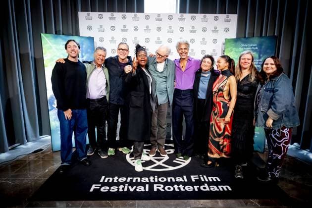 ROTTERDAM - Group photo of the cast of Jimpa, prior to the Dutch premiere at the Rotterdam Theatre. The drama, partly filmed in Amsterdam, premiered at the International Film Festival Rotterdam (IFFR). ROBIN UTRECHT ANP netherlands out - belgium out  Copyright: xx x549334018x originalFilename: 549334018.jpg