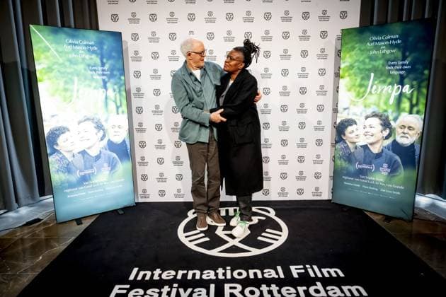 ROTTERDAM - Actor John Lithgow and Romana Vrede before the Dutch premiere of Jimpa at the Rotterdam Theatre. The drama, partly shot in Amsterdam, premiered at the International Film Festival Rotterdam (IFFR). ROBIN UTRECHT ANP netherlands out - belgium out  Copyright: xx x549334122x originalFilename: 549334122.jpg