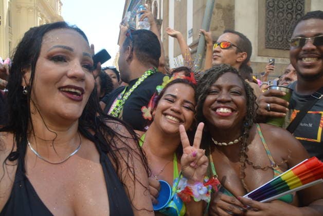 RECORD DATE NOT STATED Ivete Sangalo s Seraqabre block in Rio de Janeiro Rio de Janeiro, RJ. 01 02 2026 - Seraqabre Ivete Sangalo Centro RJ - The highly anticipated pre-Carnival bloco, Seraqabre, featuring singer Ivete Sangalo, debuts this Sunday morning, February 1st, on the Preta Gil circuit on Rua Primeiro de Marco in downtown Rio de Janeiro. The event, open to the public, draws thousands of revelers. (Foto: Fausto Maia Thenews2 imago images) Ivete Sangalo s Seraqabre block in Rio de Janeiro  Copyright: xFaustoxMaiax