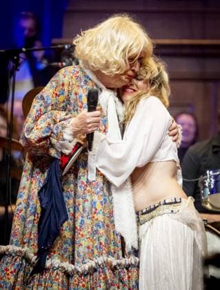 AMSTERDAM Paul Haenen on stage with Ellen ten Damme during an anniversary gala at the Concertgebouw. Haenen celebrated the fiftieth birthday of his alter ego, Margreet Dolman. ROBIN UTRECHT ANP netherlands out - belgium out  Copyright: xx x549376024x originalFilename: 549376024.jpg
