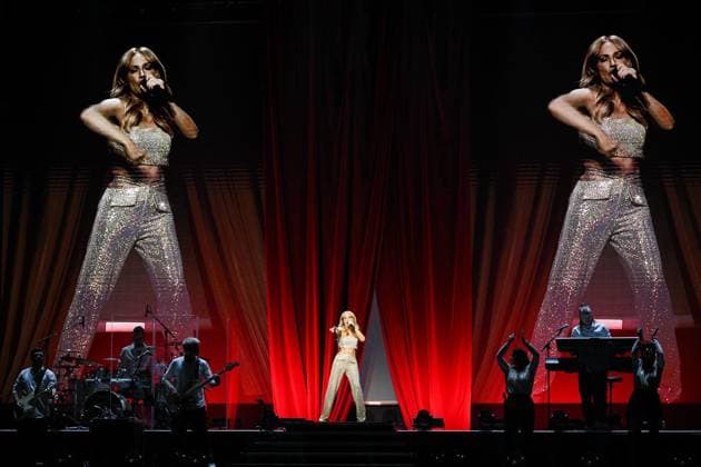 Concert Michelle Arena Oberhausen FOR EDITORIAL PURPOSES ONLY EDITORIAL USE ONLY p Pop singer Michelle during her concert as part of her farewell tour, on Sunday, February 01, 2026 at the Rudolf Weber Arena in Oberhausen Germany NRW Oberhausen Copyright SocratesxTassos Copyright: SocratesxTassos doc84e3wxo0wxsn9wdyryf ,EDITORIAL USE ONLY Copyright: SocratesxTassos