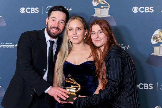 February 1, 2026, Los Angeles, California, USA: (L-R) Pablo Feldman, Jolene Mendes and Sophia Sabella at the 68th Annual Grammy Awards press room on Sunday February 1, 2026 at Crypto.com Arena in Los Angeles, California. ARIANA RUIZ PI Los Angeles USA - ZUMAp124 20260201_zaa_p124_128 Copyright: xArianaxRuizx