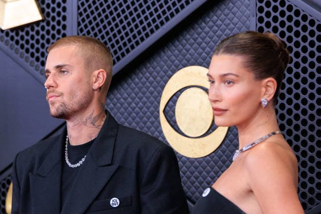 February 1, 2026, Los Angeles, California, USA: Justin Bieber and Hailey Bieber on the red carpet of the 68th Annual Grammy Awards on Sunday February 1, 2026 at Crypto.com Arena in Los Angeles, California. JAVIER ROJAS PI Los Angeles USA - ZUMAp124 20260201_zaa_p124_327 Copyright: xJavierxRojasx
