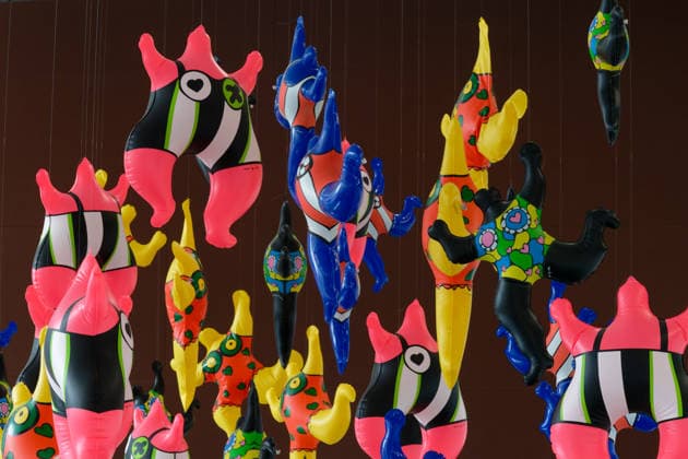 Art Painting Sculpture 31 01 2026 Hannover Sprengel Museum Art Exhibition Niki de Saint Phalle, Yayoi Kusama and Takashi Murakami Love you for infinity Merchendise Niki de Saint Phalle Nanas Hannover Sprengel Museum Niedersachsen GER