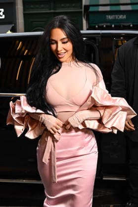 Kim Kardashian arrives for the worldwide launch of NikeSkims with a pop-up in the Marais district of Paris, France, February 2, 2026 NikeSkims inaugurates an experiential pop-up from February 3 to 8, the Marais district acting as a crossroads between luxury and urban culture The 500-square-meter space hosts fashion shows during fashion weeks under its 7 5-meter-high Eiffel-style glass roof Pierre Perusseau Bestimage Kim Kardashian arrives for the global launch of NikeSkims, which includes a pop up in the Marais district of Paris, France, on February 2, 2026 Paris France  Copyright: xPierrexPerusseaux xBestimagexPierrexPerusseaux xBestimagex