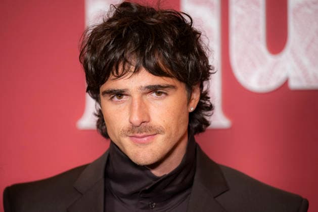 Hurlevent or Wuthering Heights photocall in Paris EB US actor Jacob Elordi poses during a photocall before the screening of the movie Wuthering Heights at the Grand Rex theater in Paris on February 2, 2026. Photo by Eliot Blondet ABACAPRESS.COM Paris France France  Copyright: xBlondetxEliot ABACAx