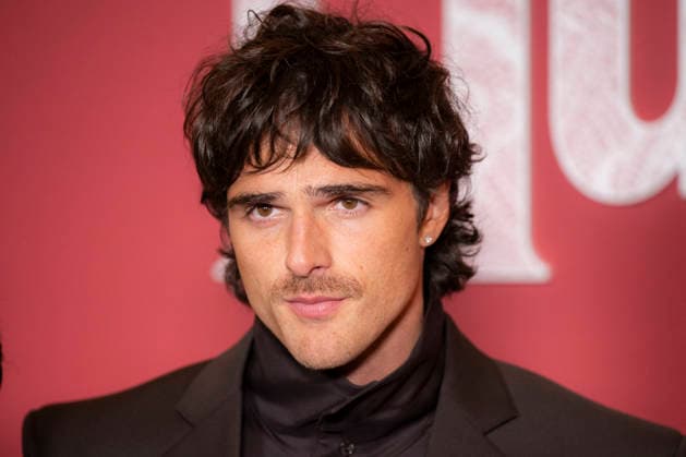 Hurlevent or Wuthering Heights photocall in Paris EB US actor Jacob Elordi poses during a photocall before the screening of the movie Wuthering Heights at the Grand Rex theater in Paris on February 2, 2026. Photo by Eliot Blondet ABACAPRESS.COM Paris France France  Copyright: xBlondetxEliot ABACAx