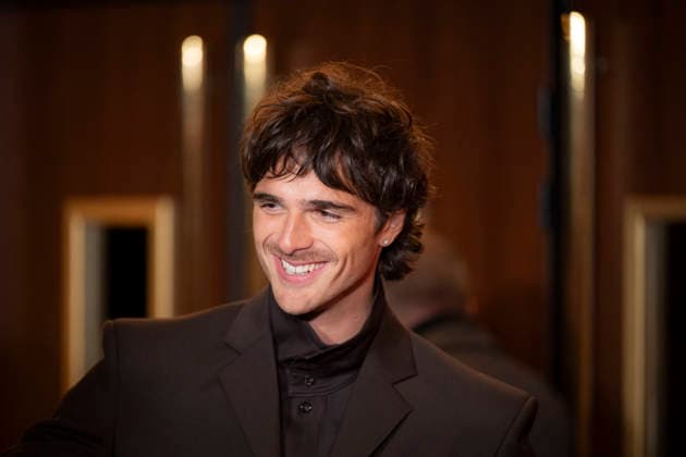 Hurlevent or Wuthering Heights photocall in Paris EB US actor Jacob Elordi poses during a photocall before the screening of the movie Wuthering Heights at the Grand Rex theater in Paris on February 2, 2026. Photo by Eliot Blondet ABACAPRESS.COM Paris France France  Copyright: xBlondetxEliot ABACAx