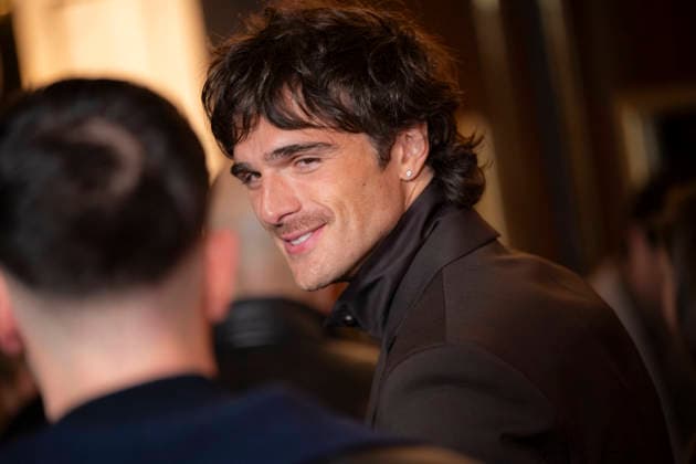 Hurlevent or Wuthering Heights photocall in Paris EB US actor Jacob Elordi poses during a photocall before the screening of the movie Wuthering Heights at the Grand Rex theater in Paris on February 2, 2026. Photo by Eliot Blondet ABACAPRESS.COM Paris France France  Copyright: xBlondetxEliot ABACAx