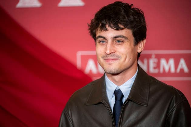 Hurlevent or Wuthering Heights photocall in Paris EB French actor Julien De Saint Jean poses during a photocall before the screening of the movie Wuthering Heights at the Grand Rex theater in Paris on February 2, 2026. Photo by Eliot Blondet ABACAPRESS.COM Paris France France  Copyright: xBlondetxEliot ABACAx