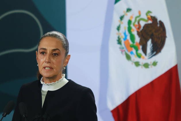 Mexico s President Claudia Sheinbaum speaks about the inauguration of the Santa FeÃ¢â‚¬Observatorio section of the El Insurgente train during a news conference at the National Film Archive in Chapultepec. on February 2, 2026 in Mexico City, Mexico. Mexico City Mexico - ZUMAe321 20260202_zia_e321_008 Copyright: xCarlosxSantiagox