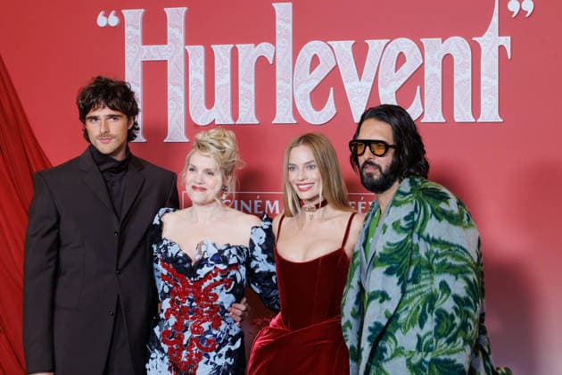 Wuthering Heights premiere at Grand Rex theatre Celebrities arrival on red carpet Avant premiere de Hurlevent au cinema Le Grand Rex Arrivees des celebrites sur le tapis rouge Jacob Elordi, Emerald Fennell, Margot Robbie et Shazad Latif 452724 2026 02 02 France  Copyright: xSebastienxFremontx xStarfacex STAR_452724_109