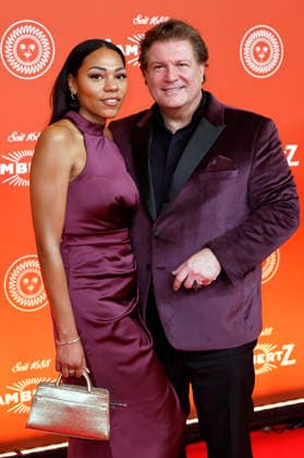Francis Fulton Smith with partner Salomea Noemi at the 25 Lambertz Monday Night in the MMC Studios Cologne, 02 02 2026 Foto:xR.xSchmiegeltx xFuturexImagex lambertz_6284