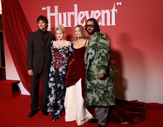 Hurlevent Photocall Jacob Elordi, Emerald Fennell, Margot Robbie and Shazad Latif attend the Hurlevent Photocall at Le Grand Rex on February 02, 2026 in Paris, France.  Copyright: xDFYx