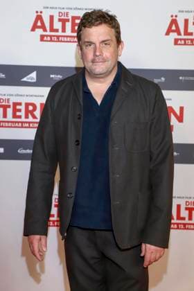 Sebastian Bezzel actor on the red carpet at the movie premiere Die Aelteren at Kinopolis HafenCity in Hamburg on 02 02 2026 Hamburg Germany