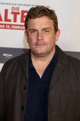 Sebastian Bezzel actor on the red carpet at the movie premiere Die Aelteren at Kinopolis HafenCity in Hamburg on 02 02 2026 Hamburg Germany