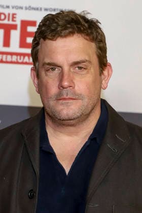 Sebastian Bezzel actor on the red carpet at the movie premiere Die Aelteren at Kinopolis HafenCity in Hamburg on 02 02 2026 Hamburg Germany