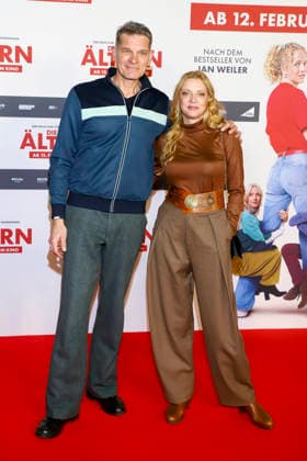 Goetz Otto with Nadja Petri actor on the red carpet at the cinema movie premiere Die Aelteren at Kinopolis HafenCity in Hamburg on 02 02 2026 Hamburg Germany