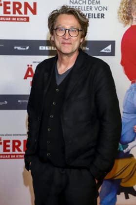 Jan Weiler on the red carpet at the cinema film premiere Die Aelteren at Kinopolis HafenCity in Hamburg on 02 02 2026 Hamburg Germany