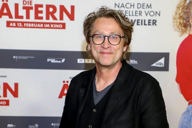Jan Weiler on the red carpet at the cinema film premiere Die Aelteren at Kinopolis HafenCity in Hamburg on 02 02 2026 Hamburg Germany