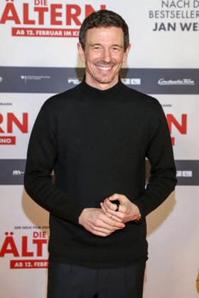 Oliver Berben producer on the red carpet at the movie premiere Die Aelteren at Kinopolis HafenCity in Hamburg on 02 02 2026 Hamburg Germany