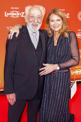 Dieter Hallervorden with his wife Christiane Zander at the 25 Lambertz Monday Night in the MMC Studios Cologne, 02 02 2026 Foto:xR.xSchmiegeltx xFuturexImagex lambertz_6333