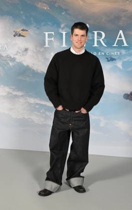 Photocall of the film La Fiera in Madrid Actor Miguel Bernardeau poses during the presentation of the film La Fiera at the Hotel Barceló Torre de Madrid, on February 03, 2026, in Madrid Spain The film delves into the universe of BASE jumping in wingsuits, one of the most extreme and fascinating disciplines of risk sport, to build a deeply human story PHOTOCALL CINE FILM ACTOR 03 FEBRUARY 2026 José Madrid Madrid Madrid Espana  Copyright: xJosÃ xOlivax 7262306