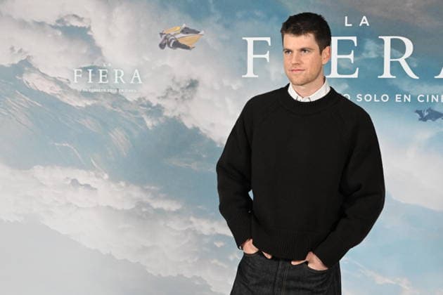 Photocall of the film La Fiera in Madrid Actor Miguel Bernardeau poses during the presentation of the film La Fiera at the Hotel Barceló Torre de Madrid, on February 03, 2026, in Madrid Spain The film delves into the universe of BASE jumping in wingsuits, one of the most extreme and fascinating disciplines of risk sport, to build a deeply human story PHOTOCALL CINE FILM ACTOR 03 FEBRUARY 2026 José Madrid Madrid Madrid Espana  Copyright: xJosÃ xOlivax 7262301