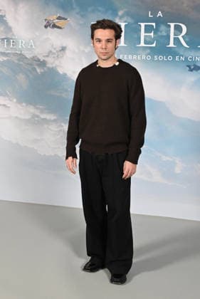 Photocall of the film La Fiera in Madrid Actor Carlos Cuevas poses during the presentation of the film La Fiera at the Hotel Barceló Torre de Madrid, on February 03, 2026, in Madrid Spain The film delves into the universe of BASE jumping in wingsuits, one of the most extreme and fascinating disciplines of extreme sports, to build a deeply human story PHOTOCALL CINE FILM ACTOR 03 FEBRUARY 2026 José Madrid Madrid Madrid Espana  Copyright: xJosÃ xOlivax 7262355