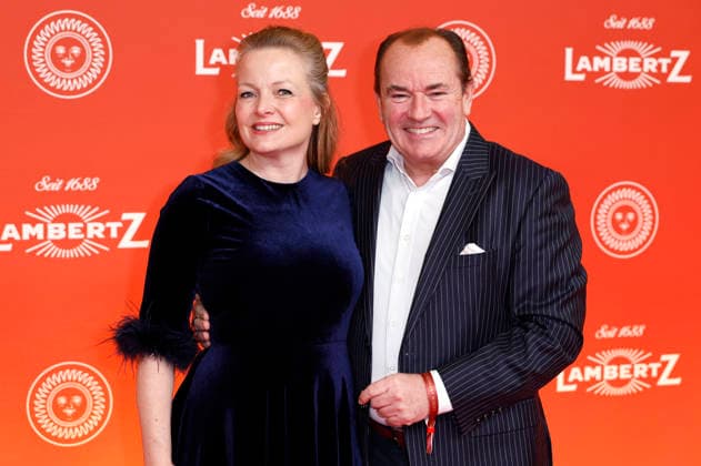 Wolfram Kons with wife Alexa Apermann at the 25 Lambertz Monday Night in the MMC Studios Cologne, 02 02 2026 Foto:xR.xSchmiegeltx xFuturexImagex lambertz_6483