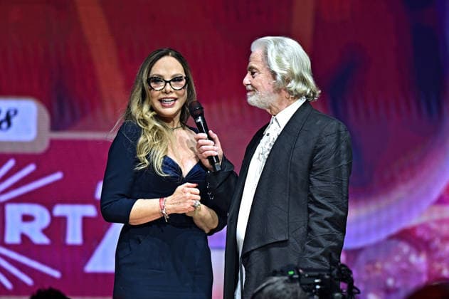 25 Lambertz Monday Night Hermann Bühlbecker with Ornella Muti on the occasion of the 25 Lambertz Monday Night on 02 02 2026 in the MMC Filmstudios Cologne 20260202MWI106859