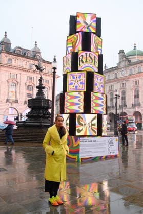 Art After Dark Launch at Piccadilly Circus, London, UK Lakwena Maciver poses with her artwork Rise and Shine in Piccadilly Circus, London, England, UK on Tuesday 3 February, 2026 as part Art of London s Art After Dark, its seasonal art and culture programme., Credit:Justin Ng Avalon UK, England, London, Piccadilly Circus Copyright: xJustinxNgx xAvalonx 1071735020